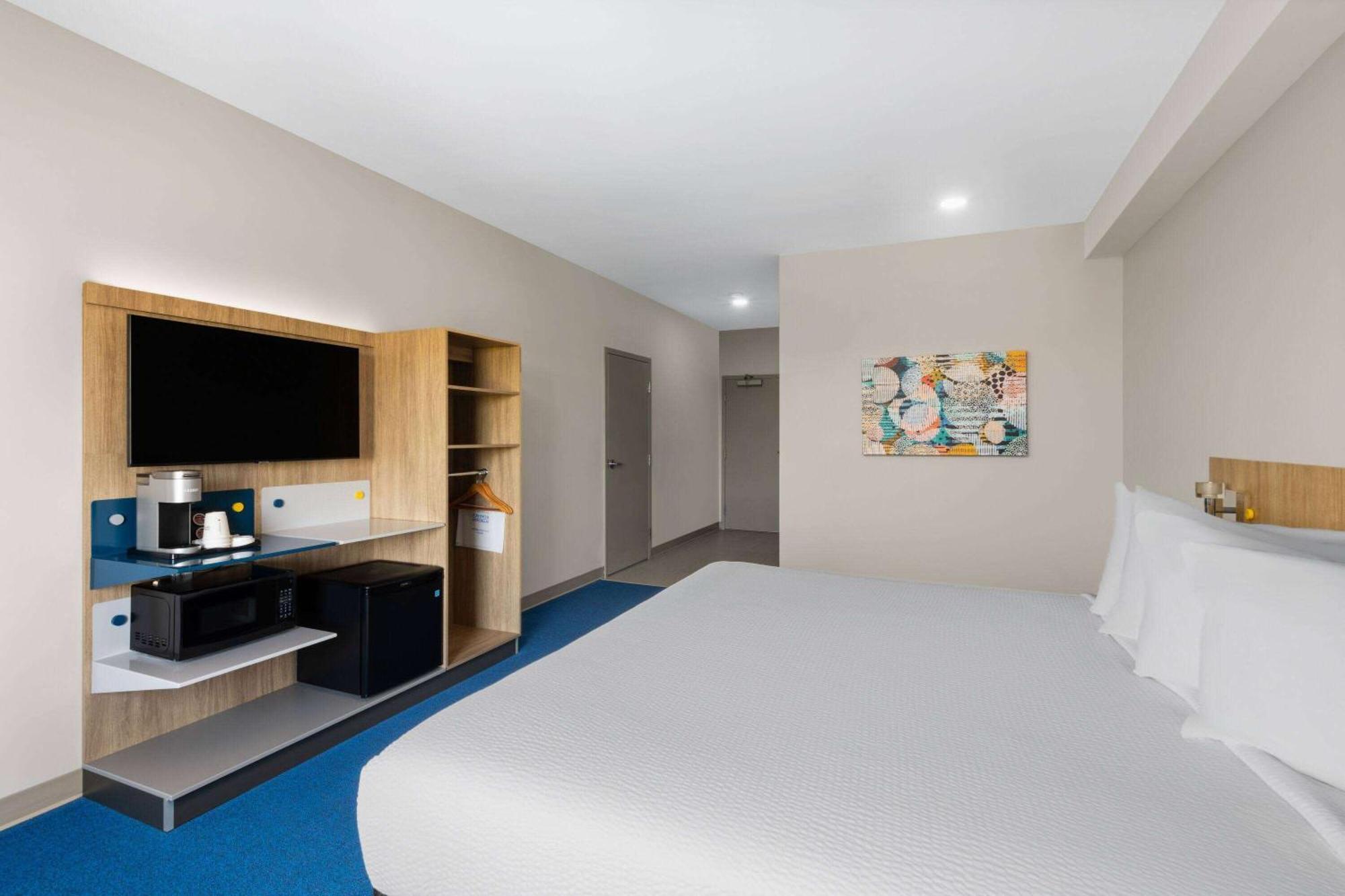 Microtel Inn & Suites By Wyndham Lachute Extérieur photo